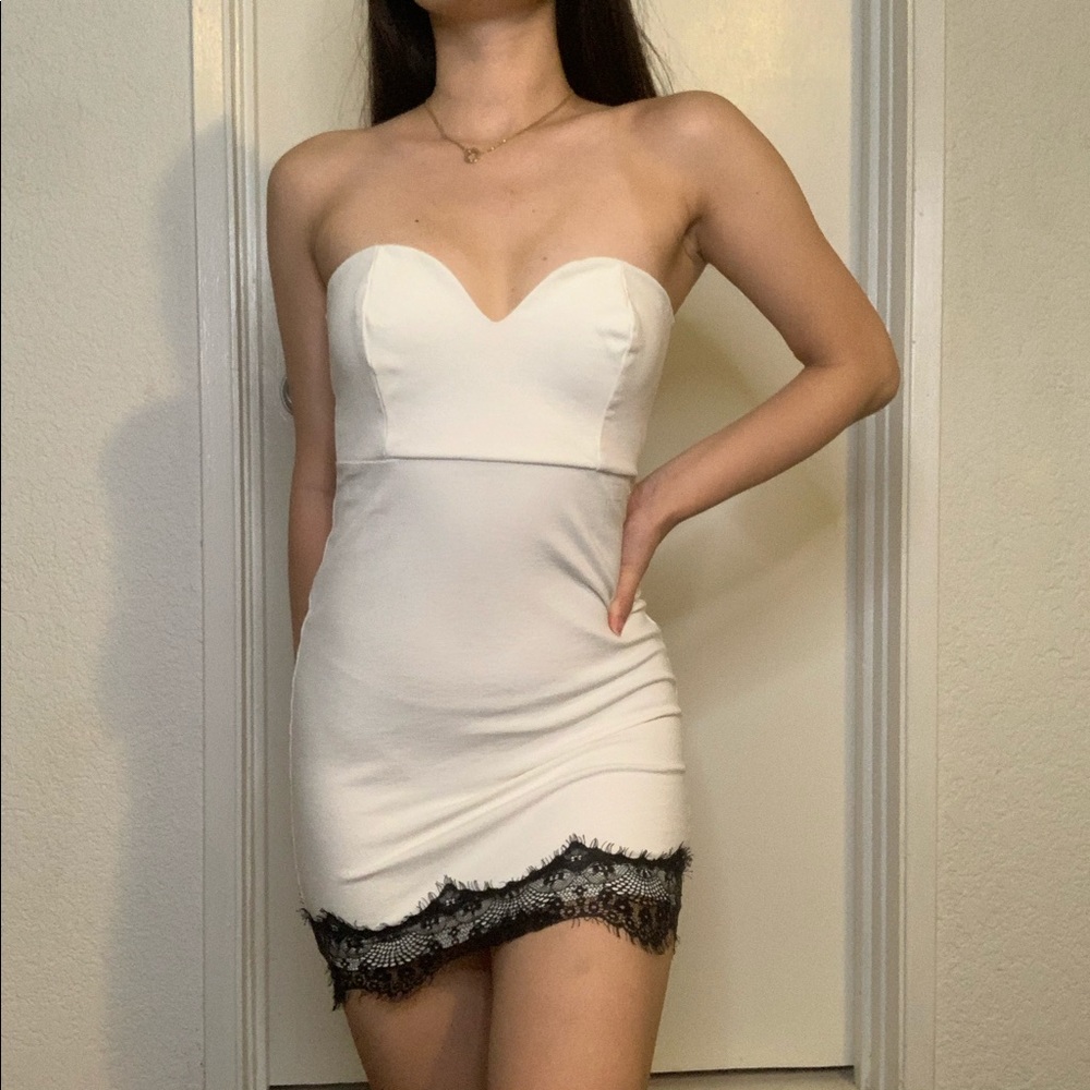 White strapless dress